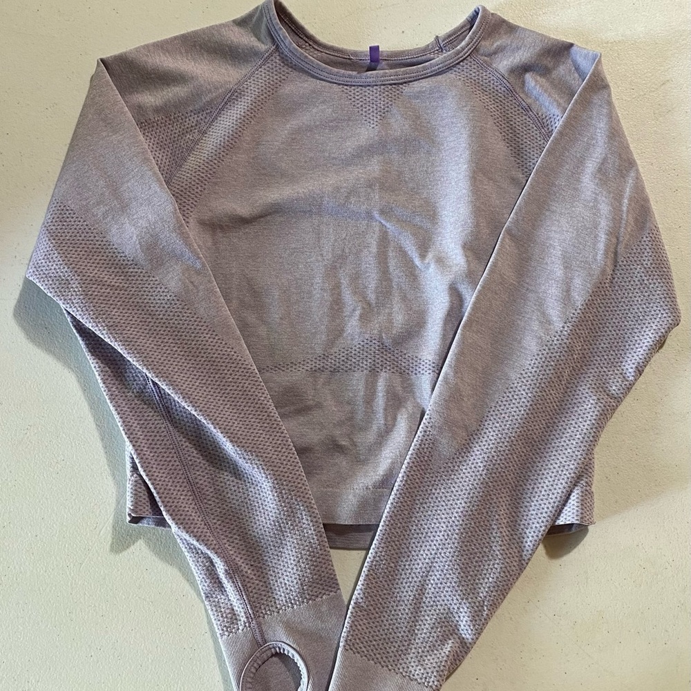 Light purple NVGTN cropped long sleeve